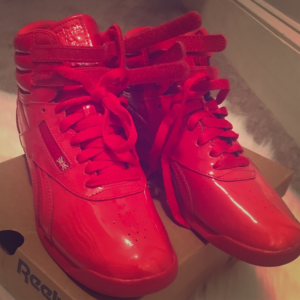 Reebok Classic Patent Red F/S Hightop size 8.5